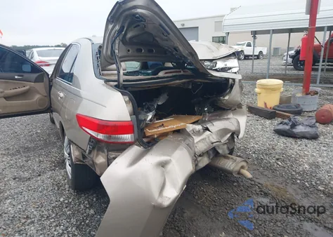 2004 Honda Accord 2.4 Lx z USA, uszkodzony, nr VIN 1HGCM56394A028414